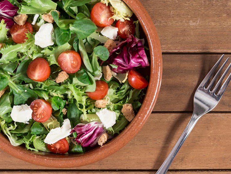 Salada de Folhas com Musse de Palmito